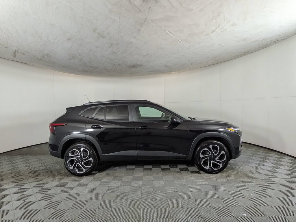 New 2026 Chevrolet Trax RS w/ Driver Confidence Package FWD image 6