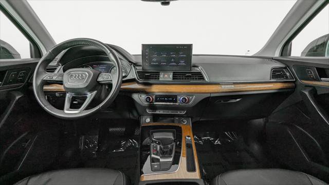 Used 2023 Audi Q5 2.0T Premium w/ Convenience Package AWD/4WD image 27