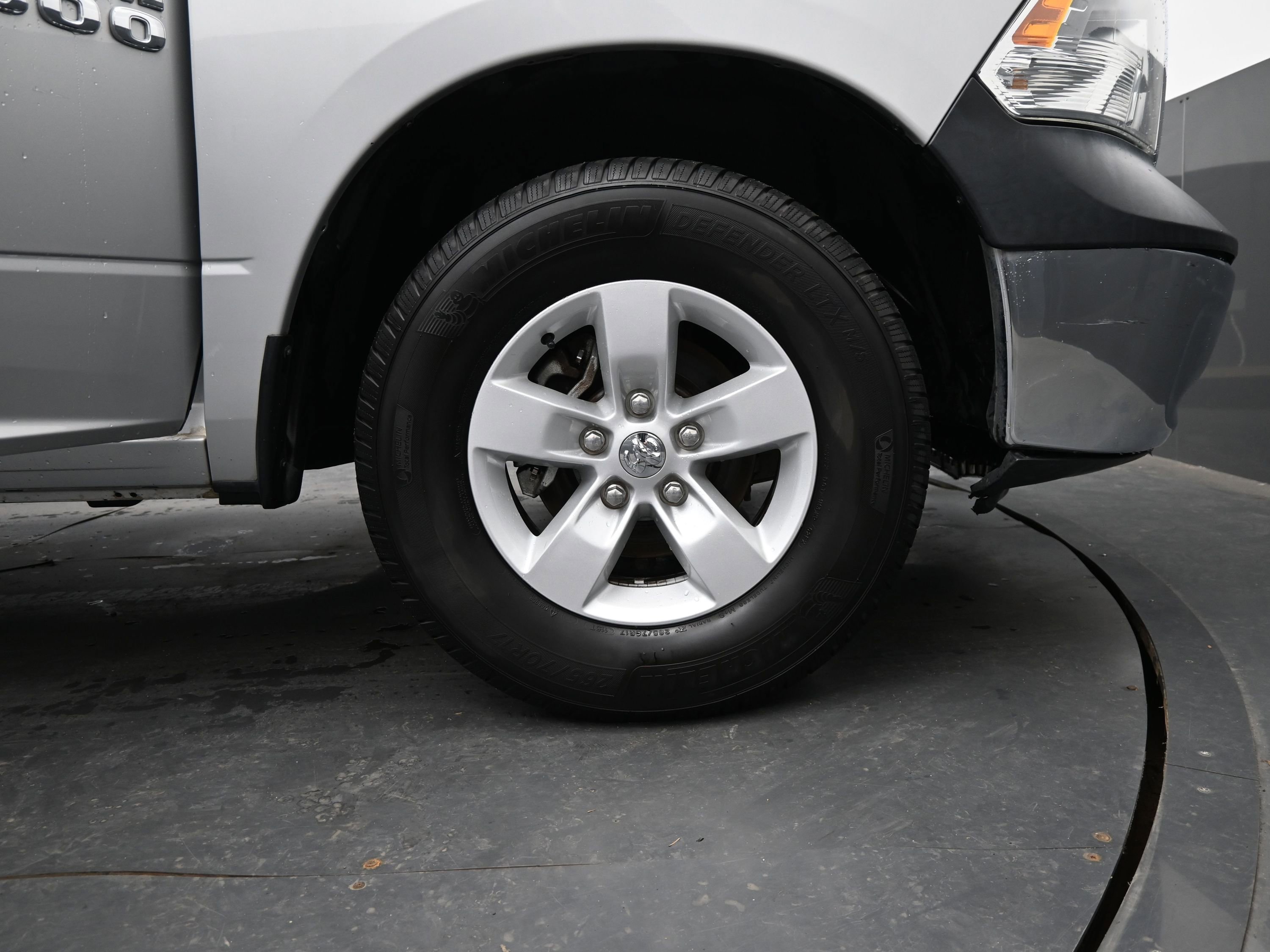 Used 2018 RAM 1500 Tradesman w/ Power & Remote Entry Group image 13