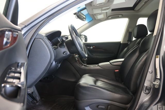 Used 2017 INFINITI QX50 AWD w/ Premium Plus Package image 17