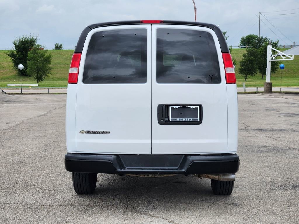 Certified 2025 Chevrolet Express 3500 LS RWD image 6