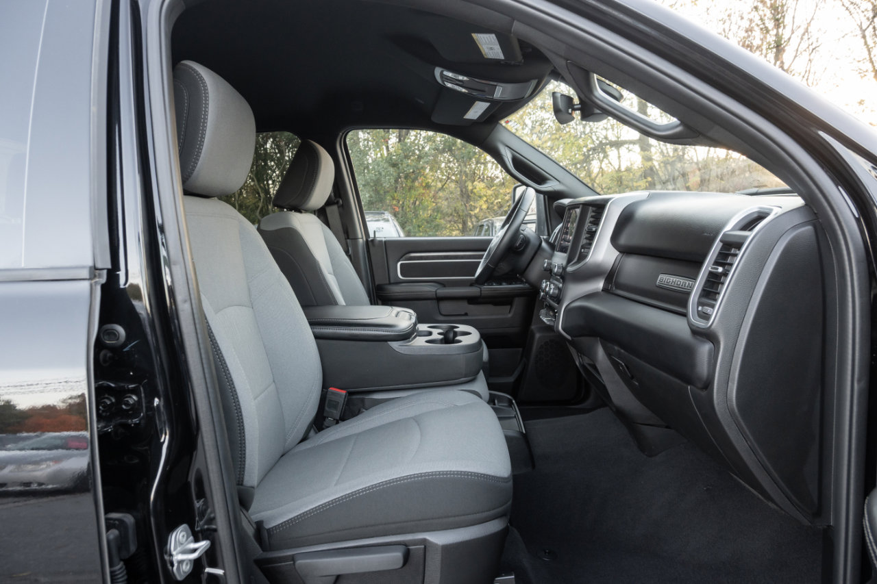 Used 2024 RAM 2500 Big Horn w/ Bed Utility Group image 31