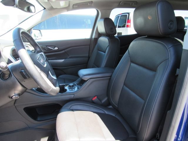 Used 2023 GMC Acadia SLT w/ Technology Package AWD/4WD image 14