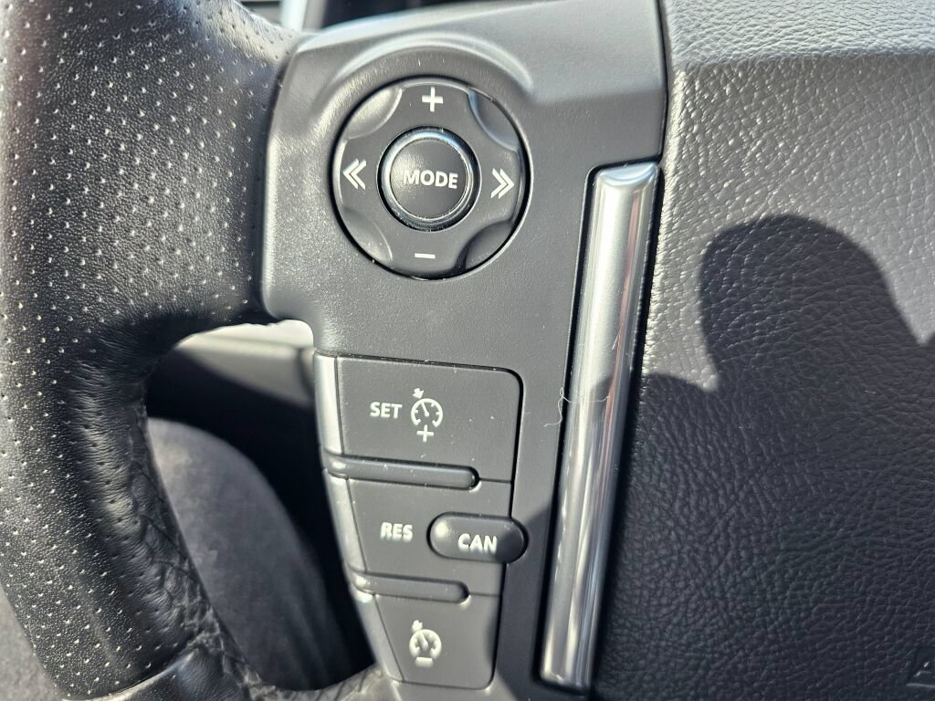 Used 2011 Land Rover Range Rover Sport HSE AWD/4WD image 24