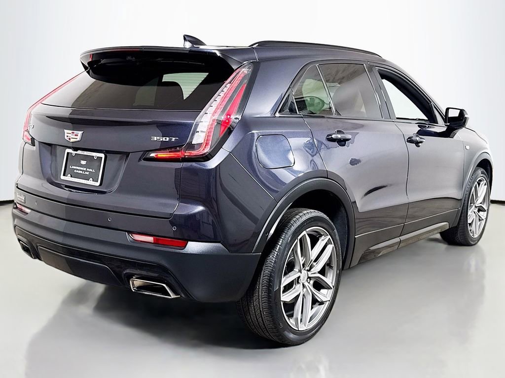 Used 2022 Cadillac XT4 Sport w/ Comfort Package FWD image 4
