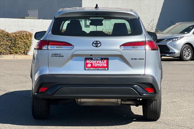 Certified 2025 Toyota Corolla Cross AWD Hybrid image 8