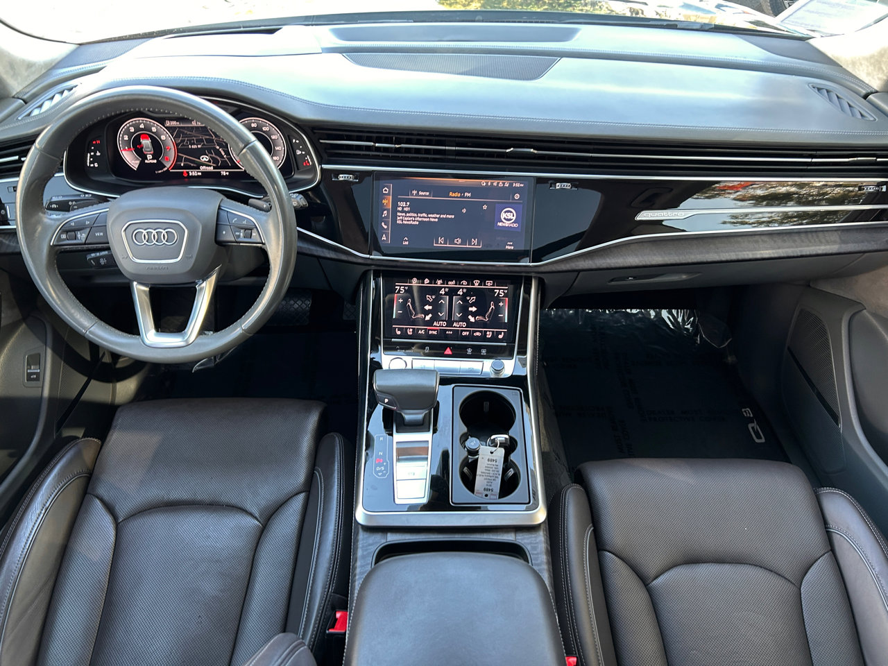 Used 2019 Audi Q8 Prestige w/ Luxury Package image 6