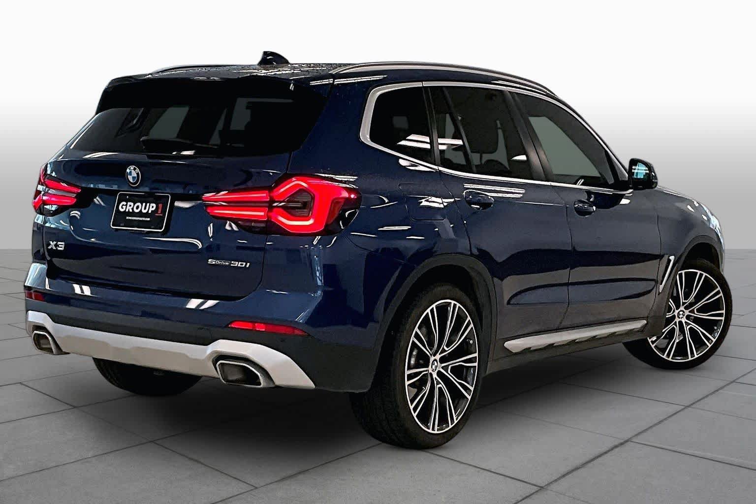 Used 2024 BMW X3 sDrive30i w/ Convenience Package RWD image 12