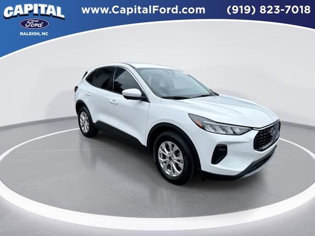 Certified 2023 Ford Escape Active w/ Tech Pack #2 image 2