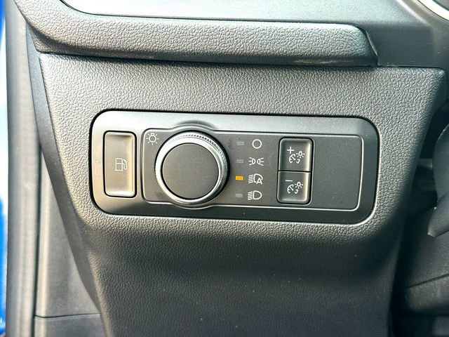 Used 2022 Ford Escape SE w/ SE Sport Appearance Package image 14