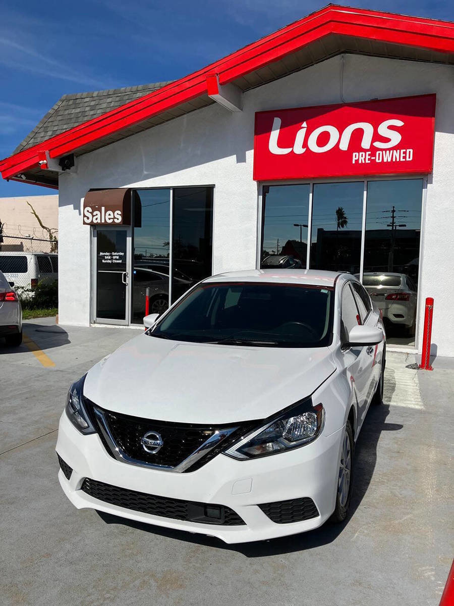 Used 2019 Nissan Sentra SV image 6