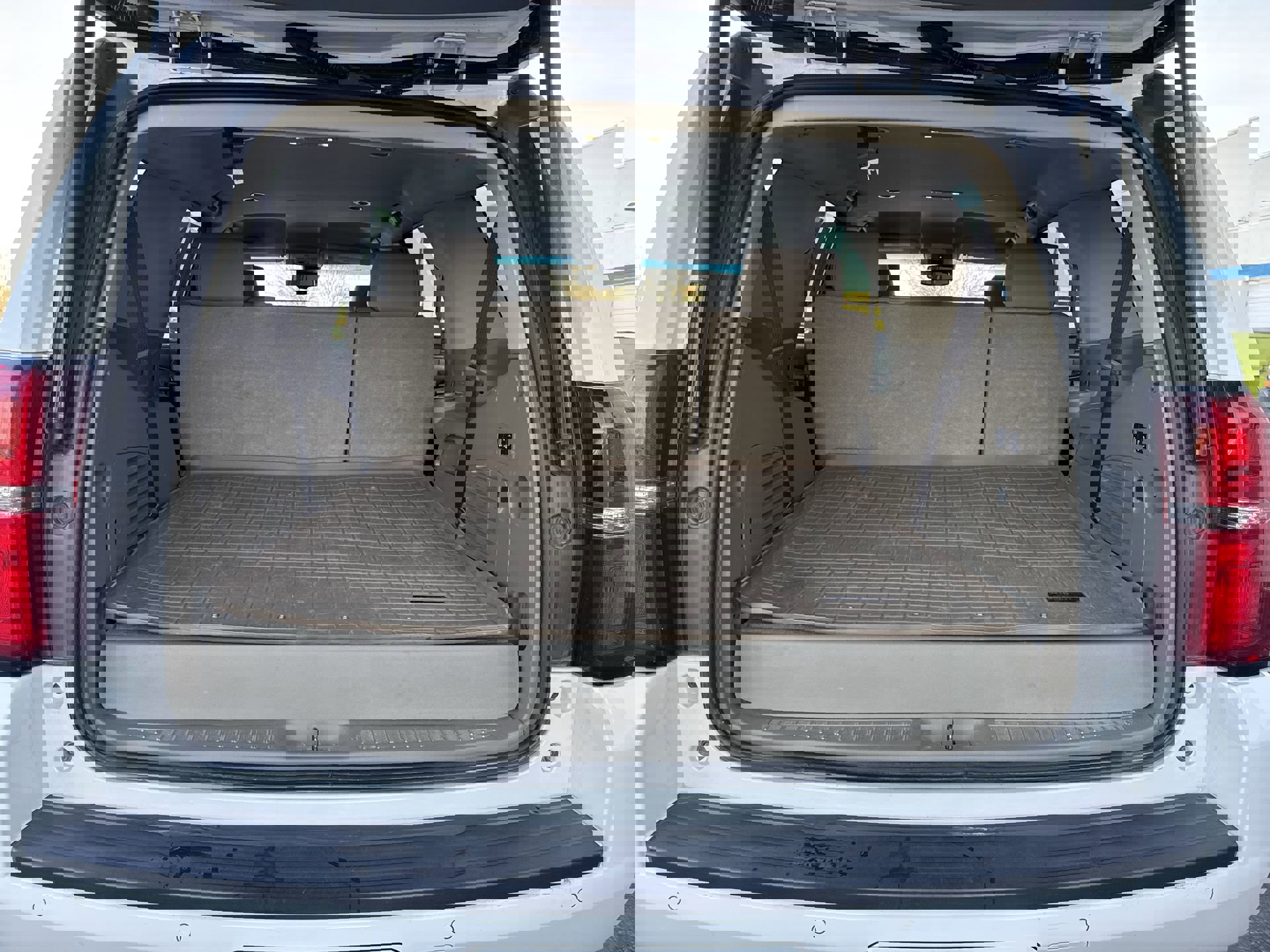 Used 2018 Chevrolet Tahoe LT w/ Luxury Package image 24