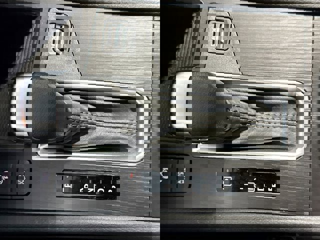 New 2026 Nissan Kicks SV image 15