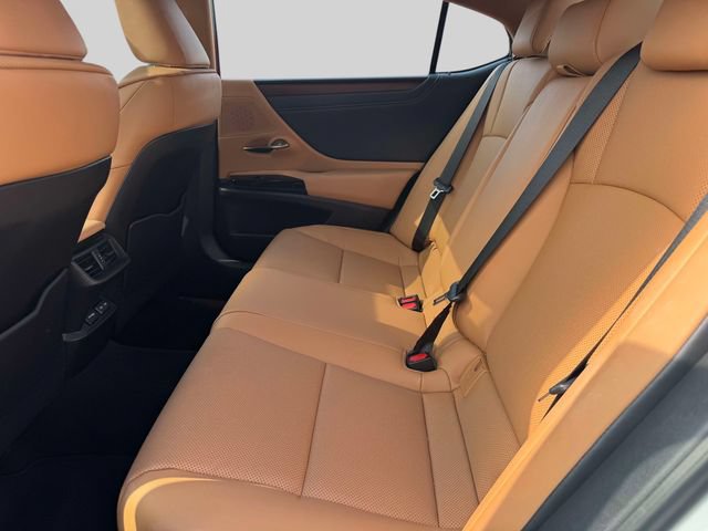 Used 2024 Lexus ES 350 w/ Premium Package FWD image 15