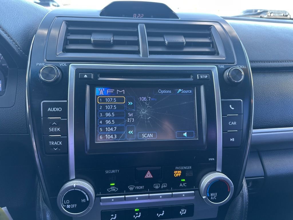 Used 2013 Toyota Camry SE image 3