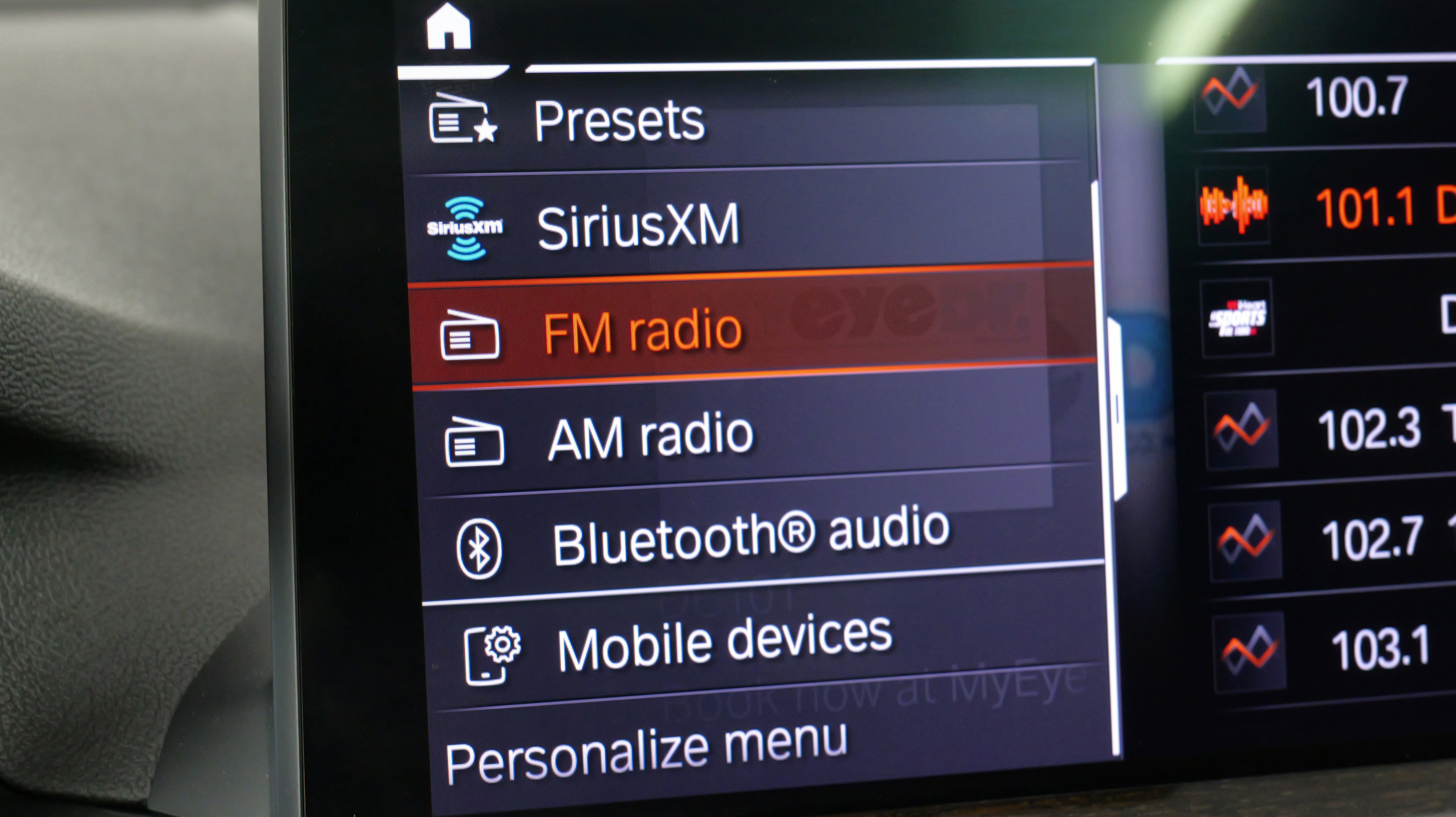 Used 2023 BMW X4 xDrive30i w/ Premium Package image 48