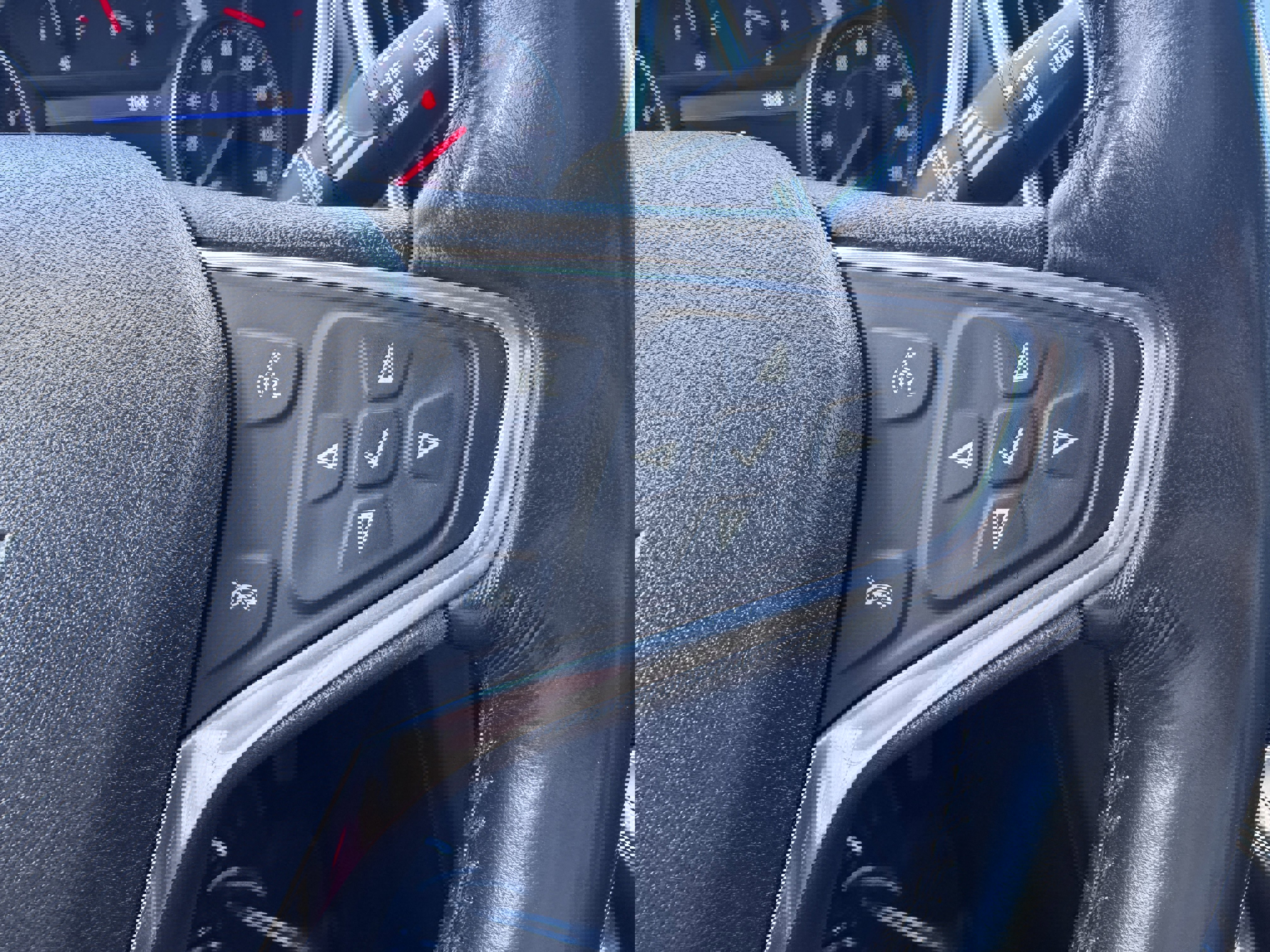 Used 2019 Chevrolet Equinox Premier image 36