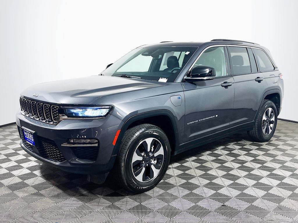Used 2024 Jeep Grand Cherokee Limited 4xe AWD/4WD image 3