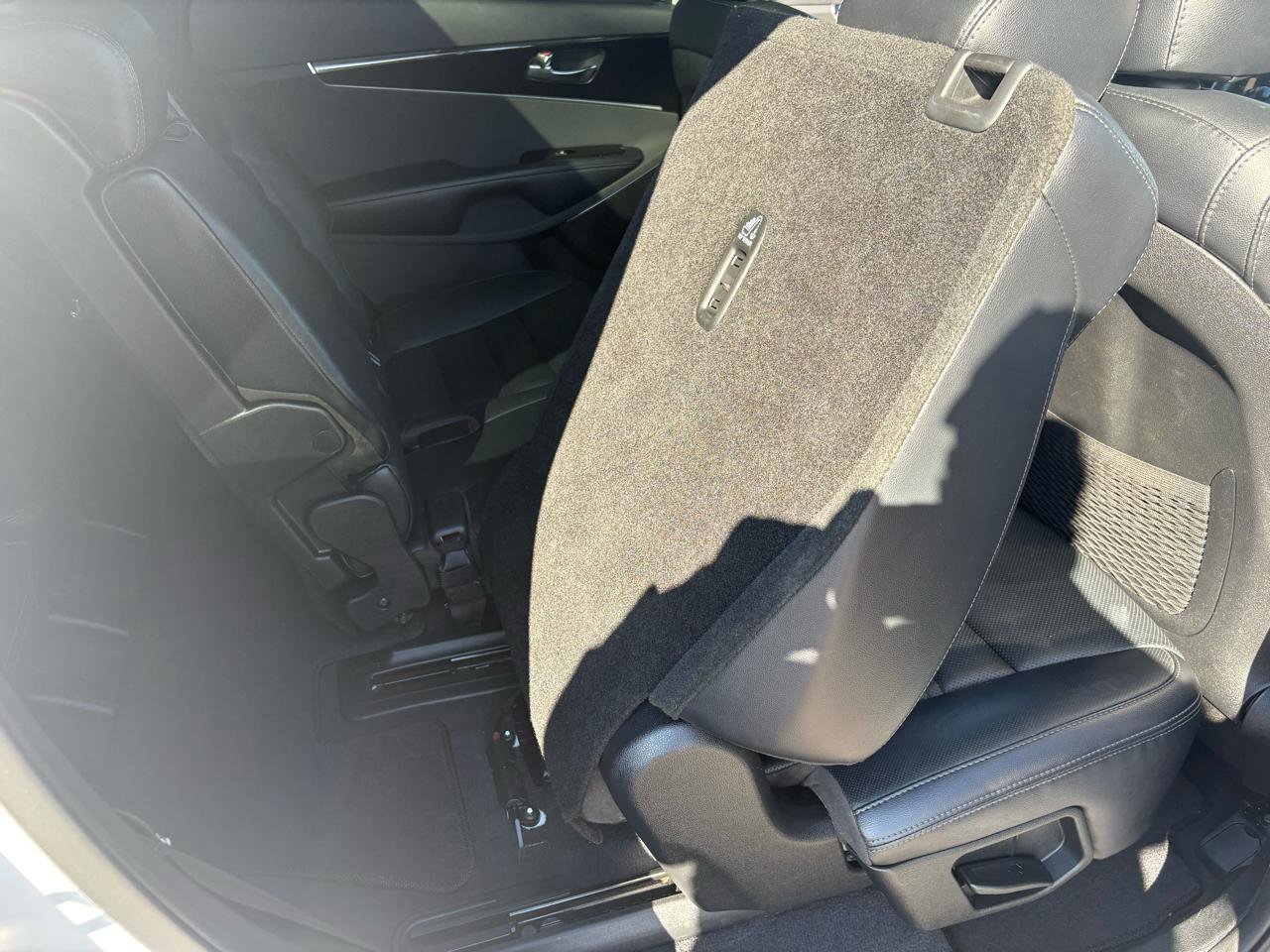 Used 2019 Kia Sorento SX w/ SX Touring Package image 52