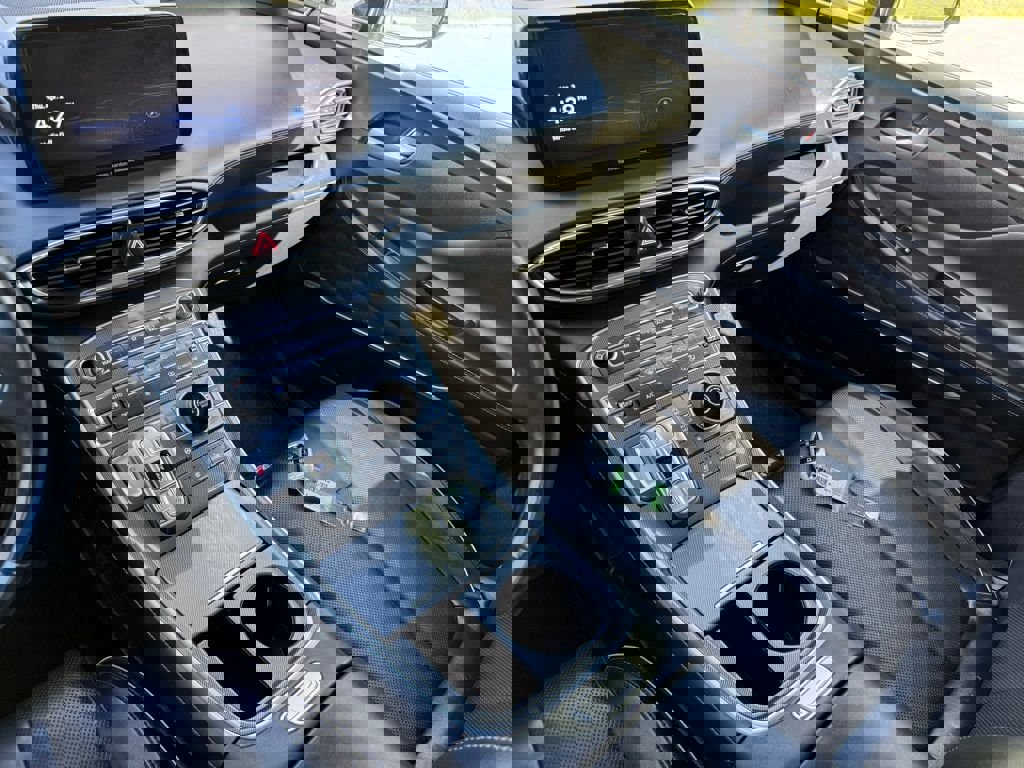 Used 2022 Hyundai Santa Fe Limited image 33