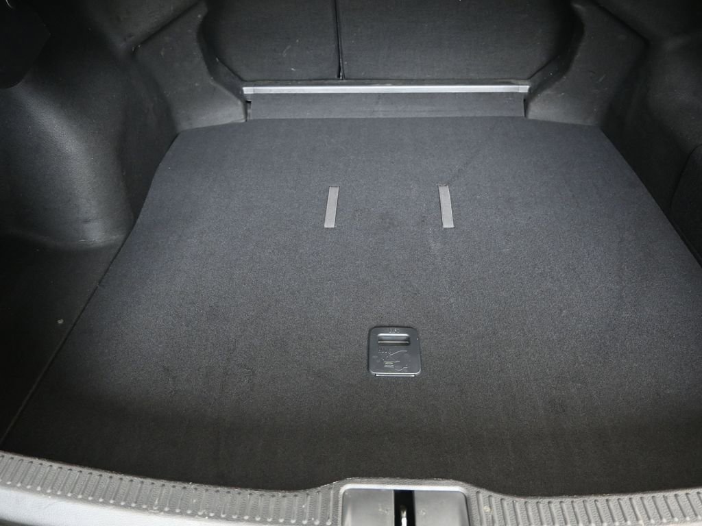 Used 2023 Toyota Crown XLE AWD/4WD image 20