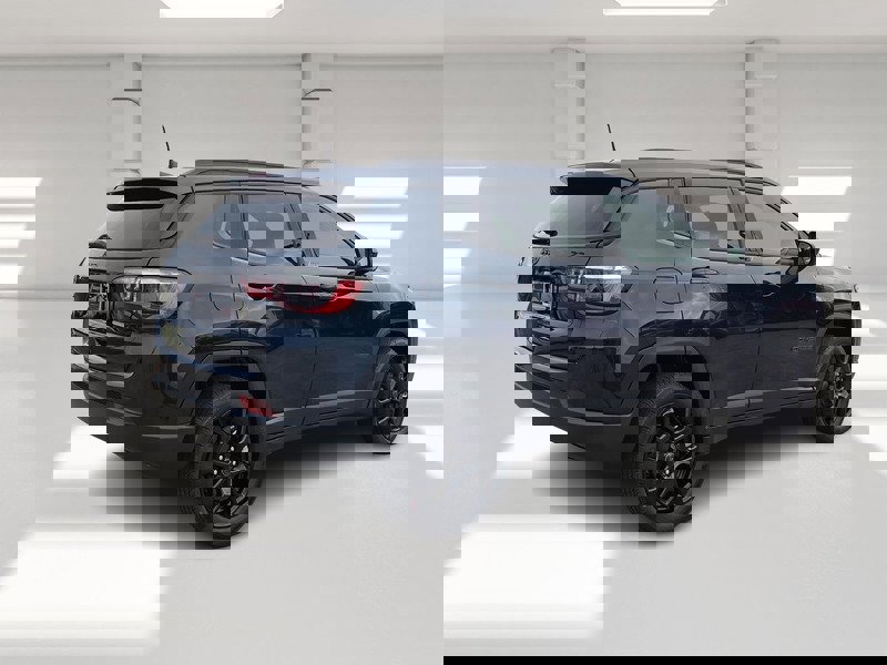 New 2026 Jeep Compass Latitude image 5