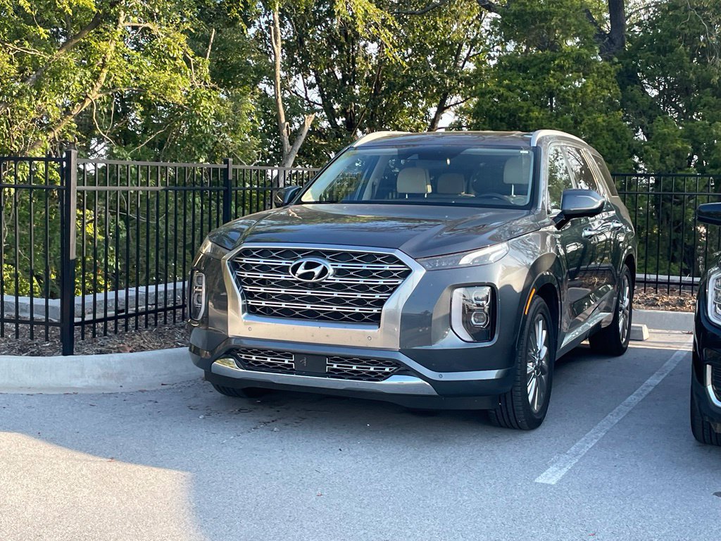 Used 2020 Hyundai Palisade Limited FWD image 3