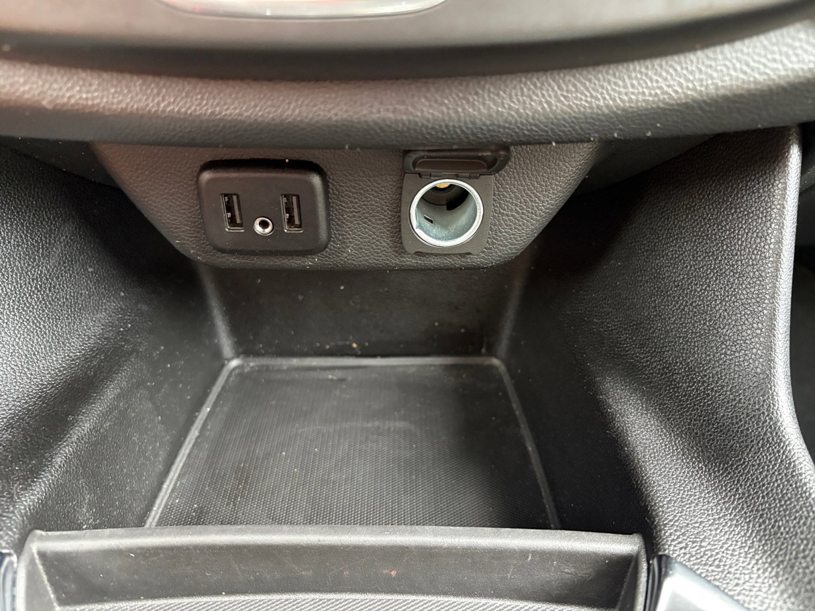 Used 2023 Chevrolet Traverse LS w/ Safety Package image 18