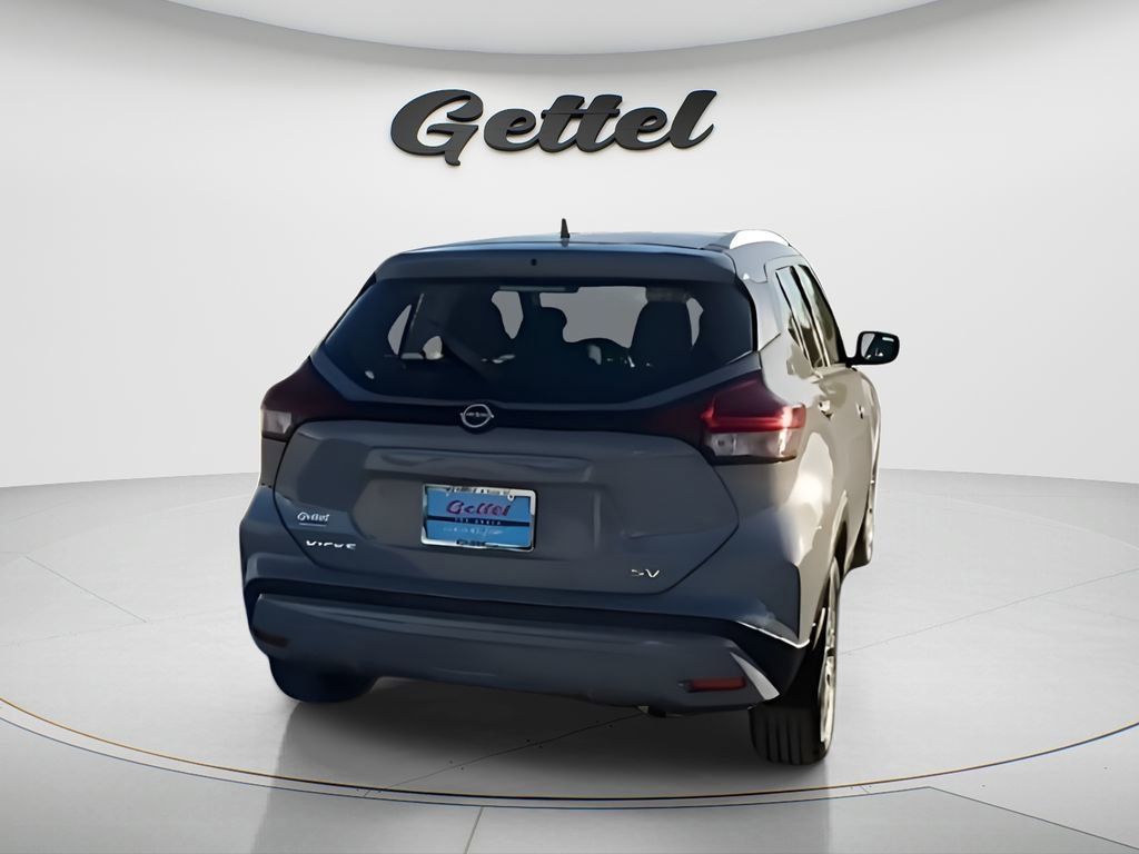 Used 2022 Nissan Kicks SV image 7