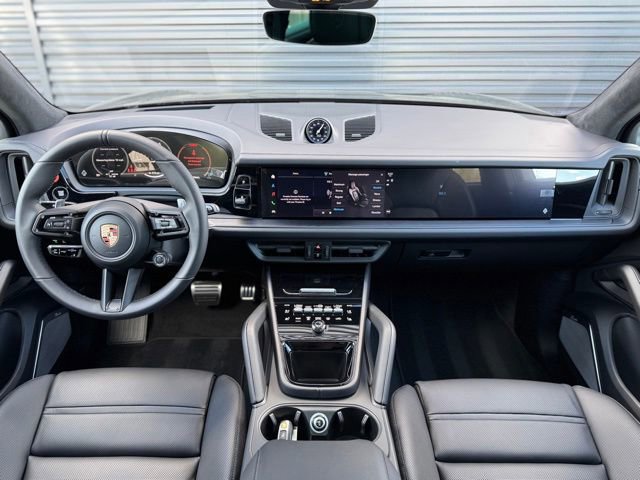 New 2026 Porsche Cayenne GTS AWD/4WD image 18
