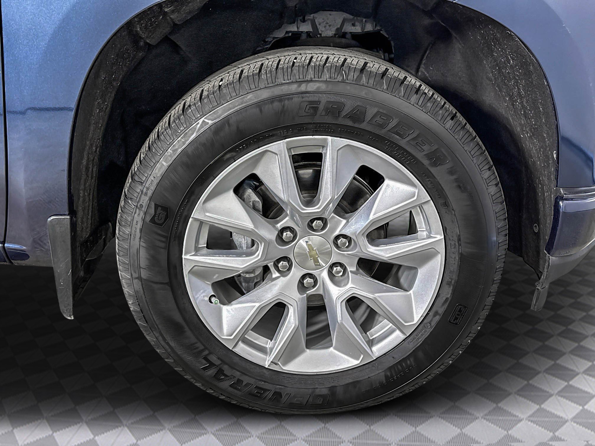 Used 2021 Chevrolet Silverado 1500 Custom w/ LPO, Dark Essentials Package image 28