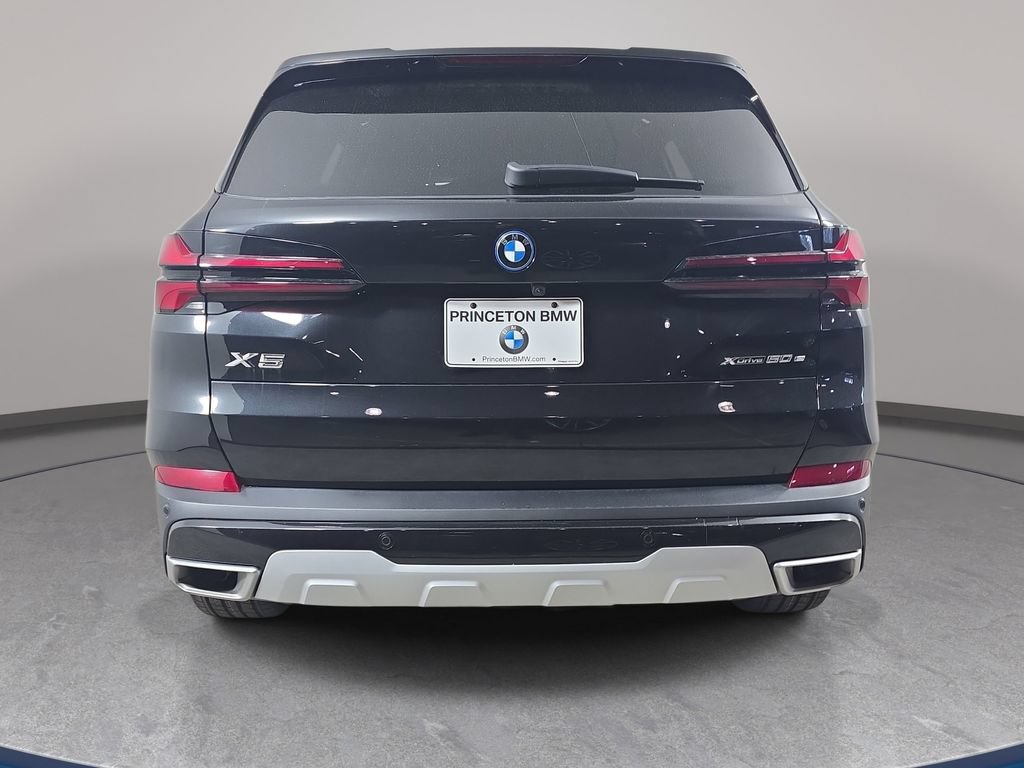 Certified 2024 BMW X5 xDrive50e w/ Premium Package AWD/4WD image 6