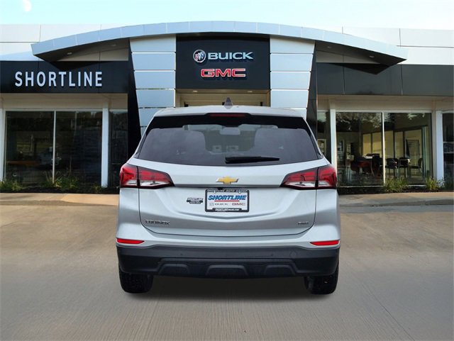 Used 2022 Chevrolet Equinox LS w/ LS Convenience Package image 5