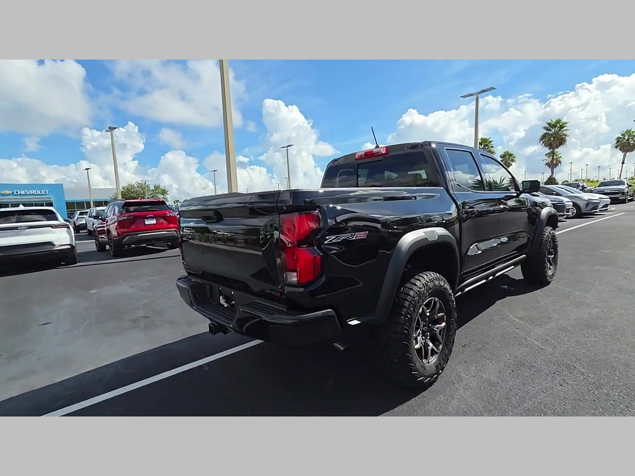 New 2026 Chevrolet Colorado ZR2 w/ Technology Package AWD/4WD image 22