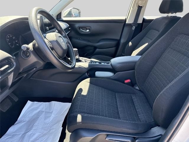 Used 2023 Honda HR-V LX image 9