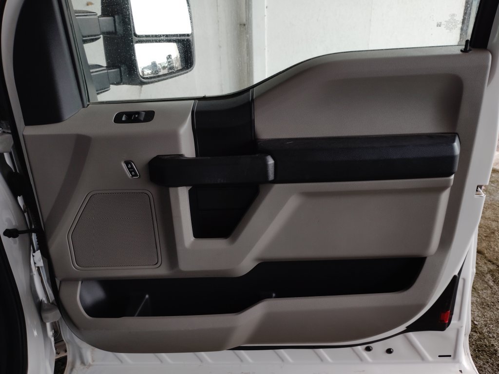 Used 2020 Ford F350 XL w/ Power Equipment Group AWD/4WD image 11