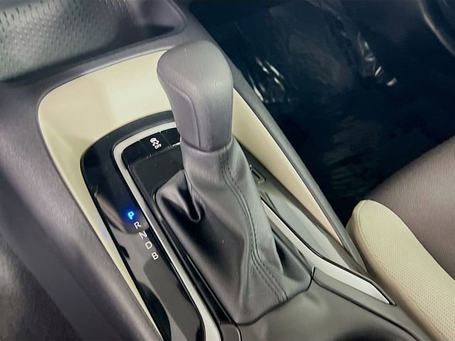 Used 2025 Toyota Corolla LE image 23