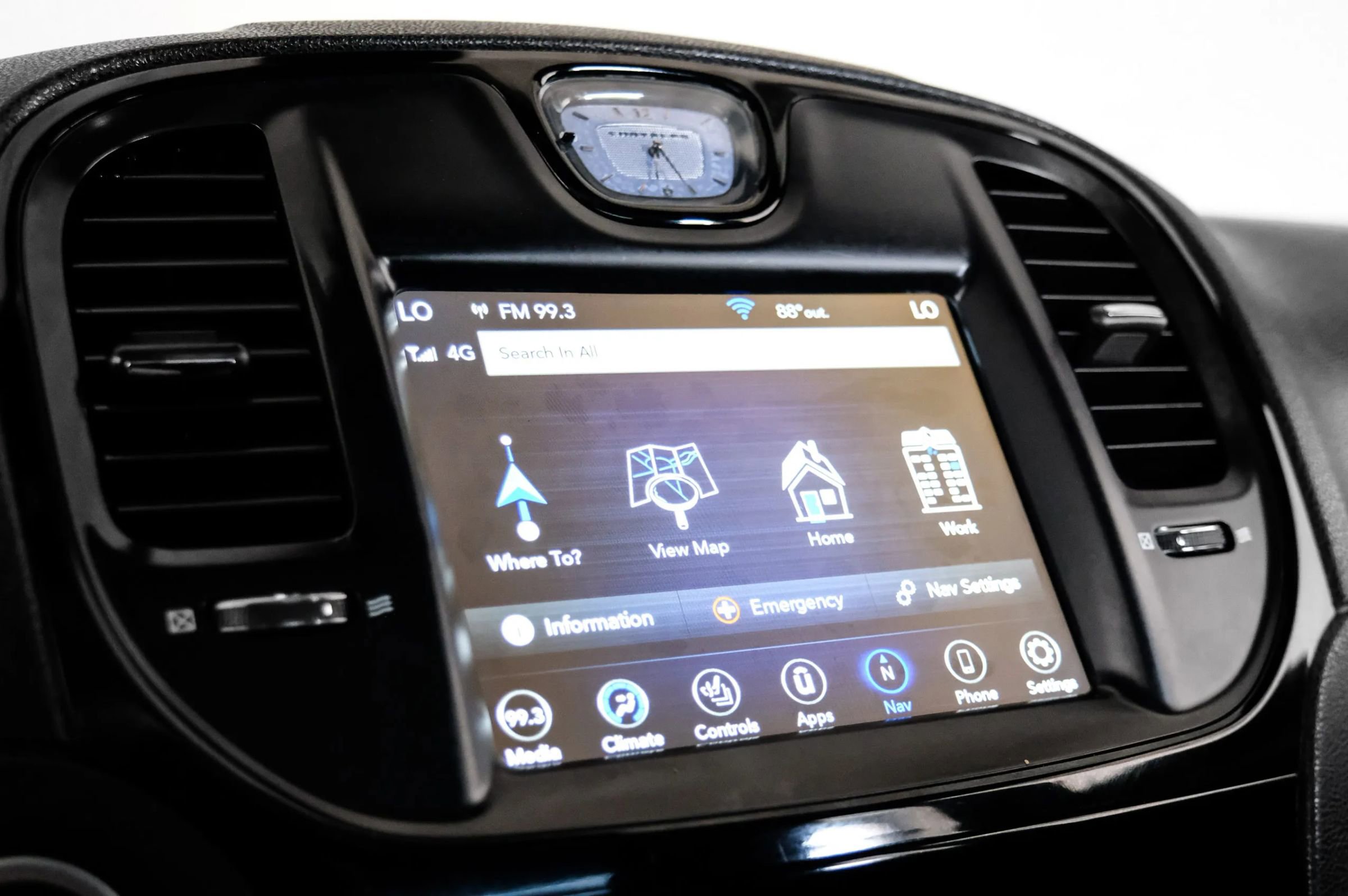 Used 2022 Chrysler 300 S RWD image 33