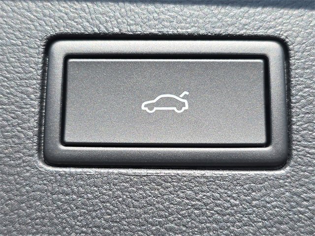 New 2026 Volkswagen Atlas SE image 14