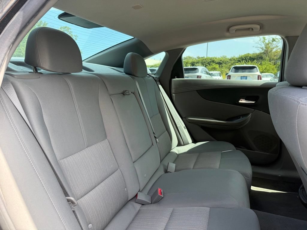 Used 2015 Chevrolet Impala LS FWD image 15