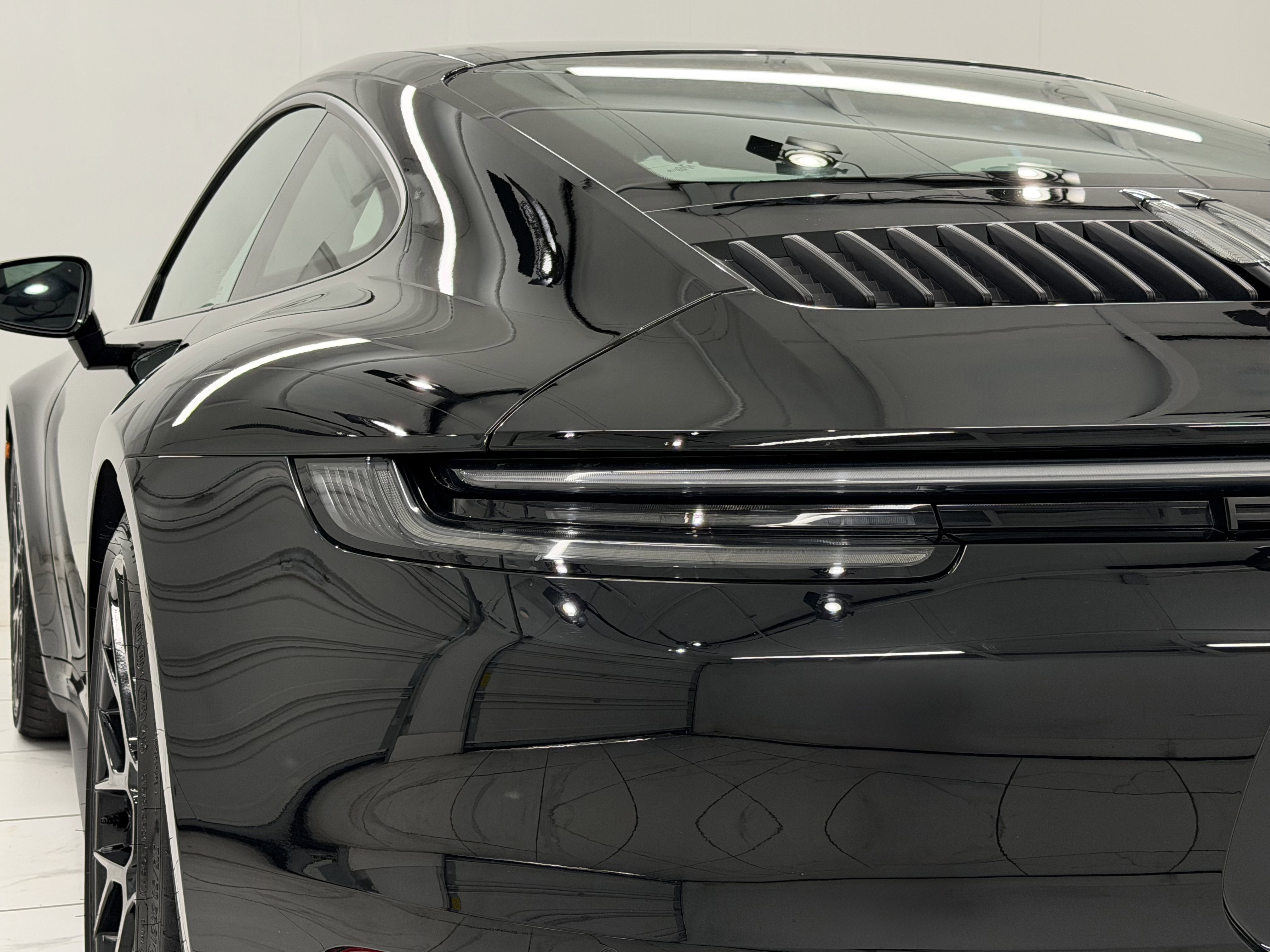 Certified 2023 Porsche 911 Carrera GTS RWD image 18