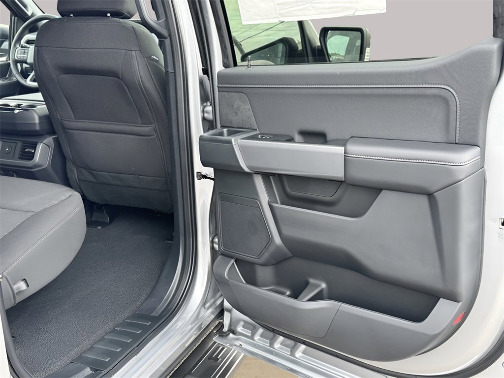 New 2025 Ford F150 XLT w/ Equipment Group 302A MID image 30