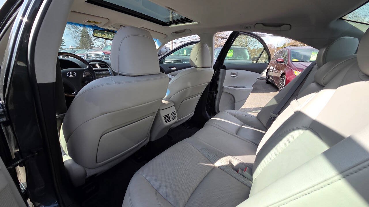 Used 2011 Lexus ES 350 w/ Preferred Accessory Package FWD image 30
