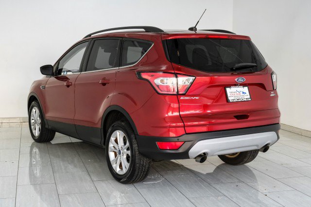 Used 2017 Ford Escape SE w/ Equipment Group 201A AWD/4WD image 8