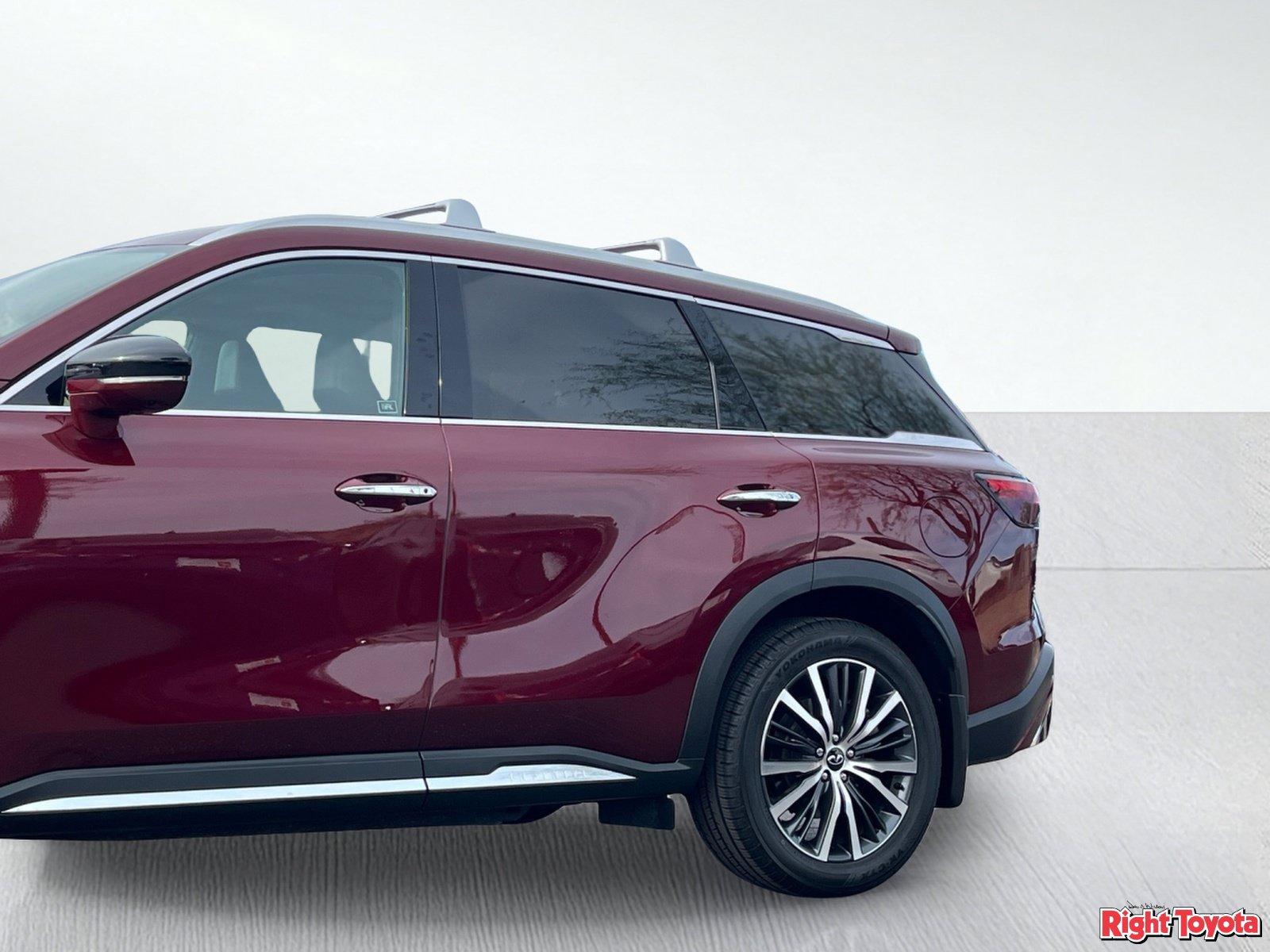 Used 2022 INFINITI QX60 Sensory w/ Cargo Package AWD/4WD image 9