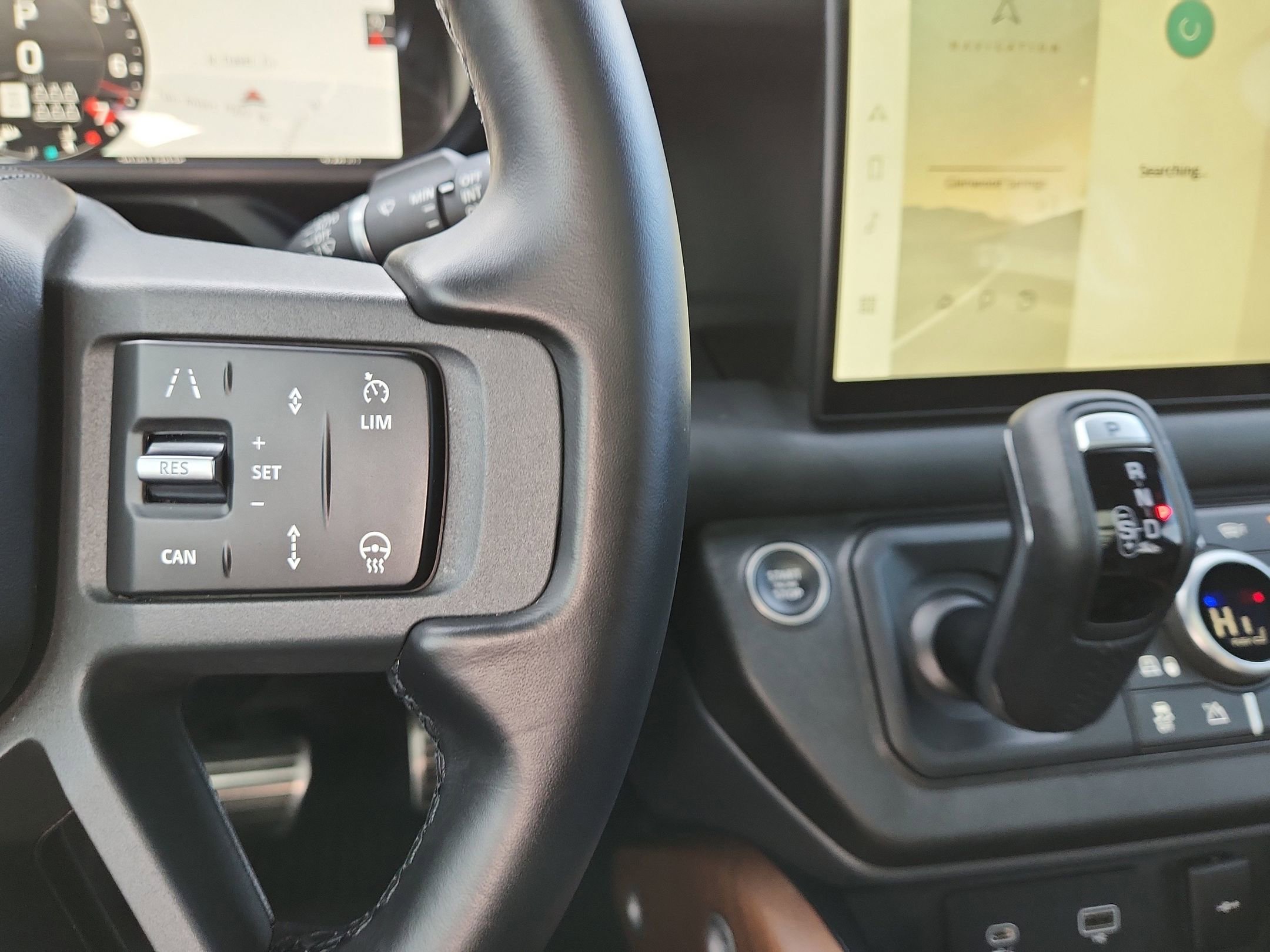 Used 2024 Land Rover Defender 130 X image 18