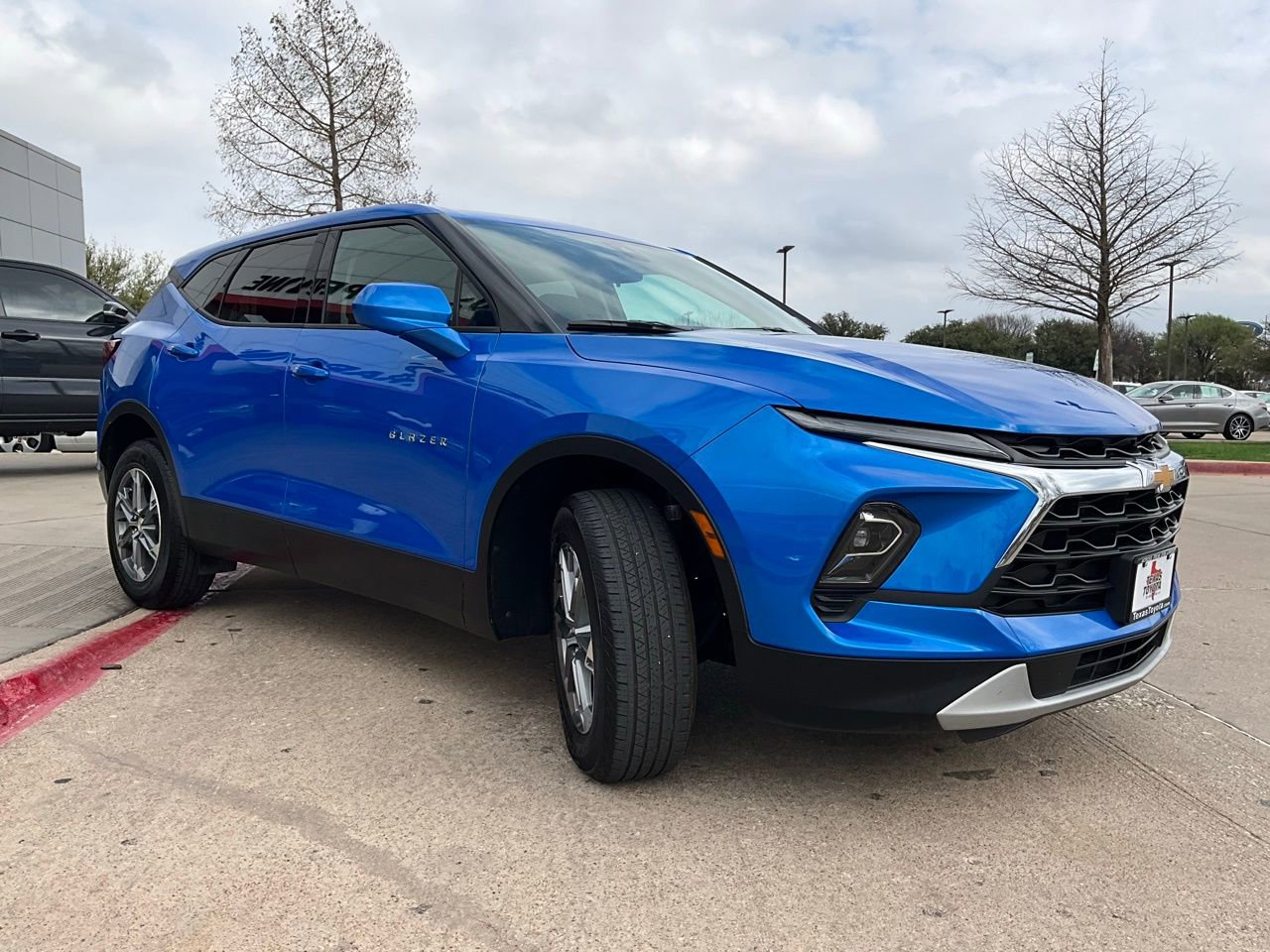Used 2025 Chevrolet Blazer LT image 4