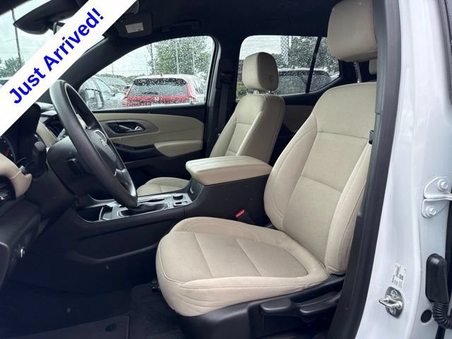Used 2023 Chevrolet Traverse LS FWD image 9