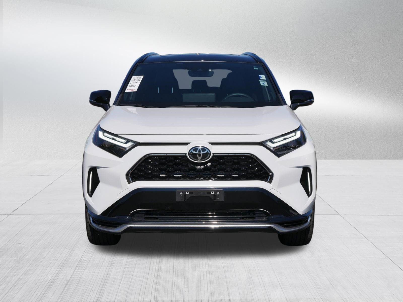 Used 2025 Toyota RAV4 XSE w/ Weather Package AWD/4WD image 2