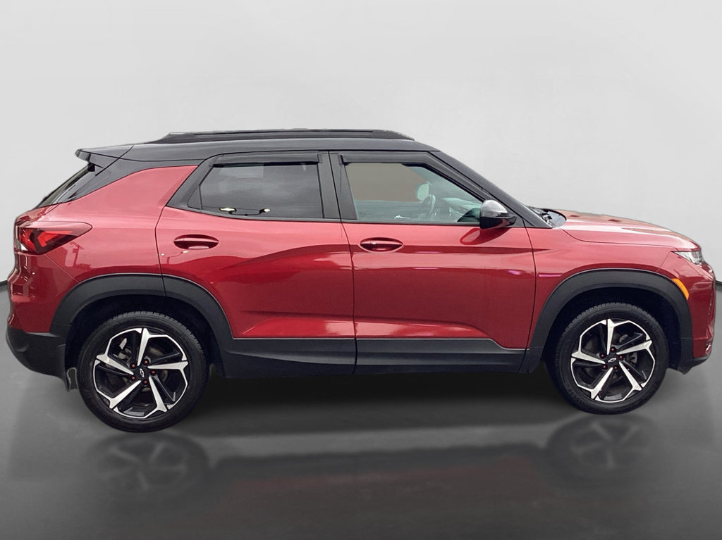 Used 2021 Chevrolet TrailBlazer RS w/ Sun and Liftgate Package AWD/4WD image 4